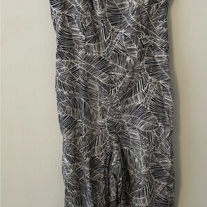 Old Navy Monochrome Leaf Print Dress